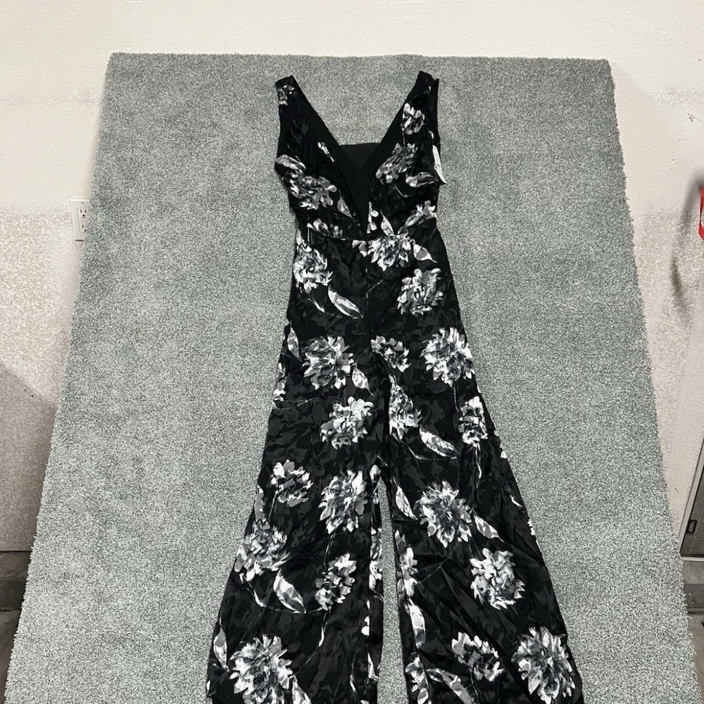 White House Black Market Avery Floral Jumpsuit Black Wide Leg 12 NWT 570297089